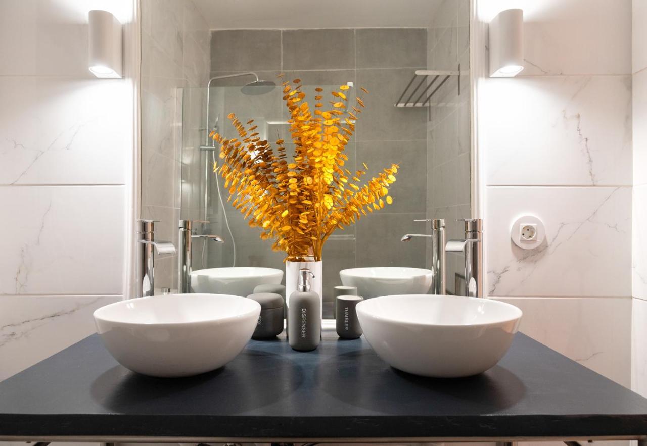 Historical Penthouse At Cardosas Block Appartement Porto Buitenkant foto